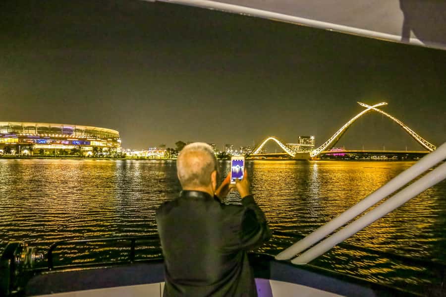 Perth: Swan River Dinner Cruise - Live music changes the mood after dinner