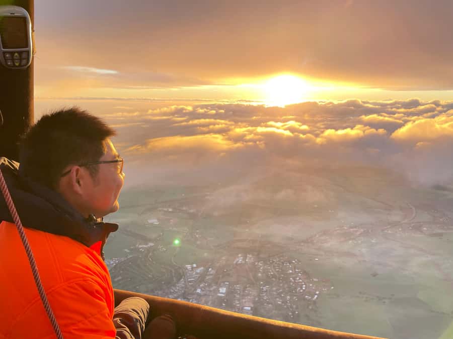 Perth to Northam: Balloon flight including shuttle bus - Breakfast makes the long morning easier
