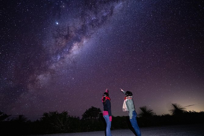Pinnacles Desert Sunset Dinner and Stargazing Tour - The guides shape the day