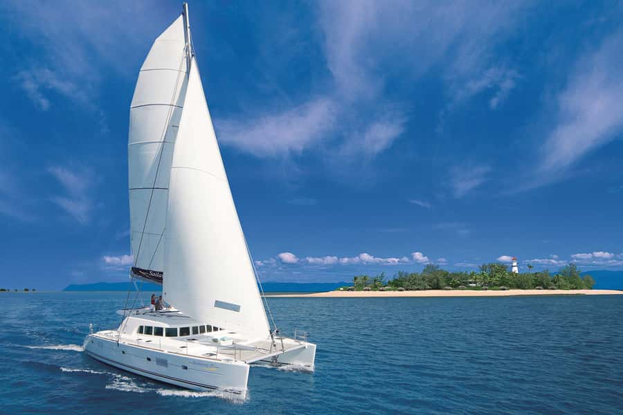 Port Douglas: Low Isles Afternoon Cruise on Luxury Catamaran - A luxury catamaran rather than a quick reef transfer