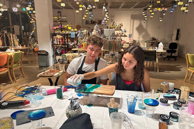 Resin Art Classes Brisbane: Cheeseboards & Coasters - Key points to know before you book