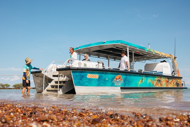 SCENIC AND PREHISTORIC CRUISE - Sparkling Wine & Gourmet Platters - What you see around Roebuck Bay