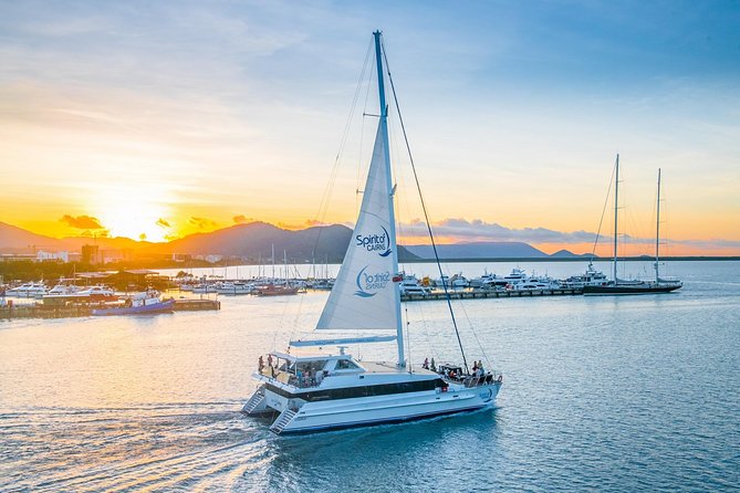 Small-Group Afternoon Cairns City Tour with Harbour Dinner Cruise - Why this long Cairns outing works