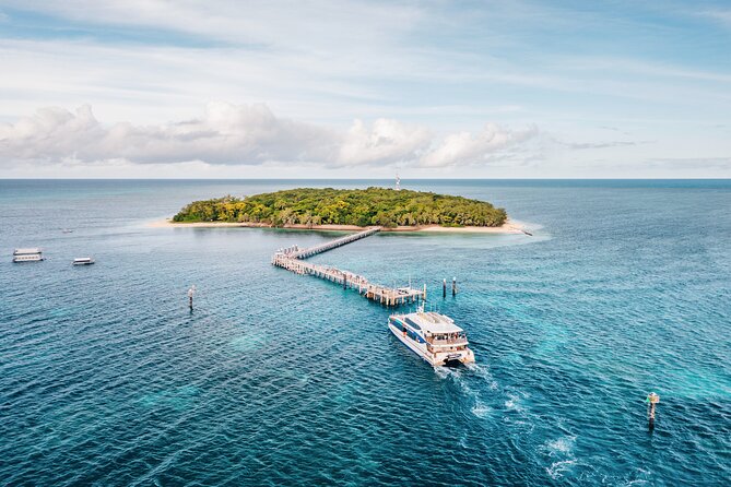Snorkelling and Glass Bottom Boat at Green Island from Cairns - What the $107.59 price includes