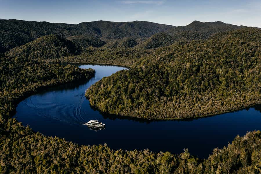 Strahan: Gordon River Cruise with Lunch & Sarah Island Walk - From Strahan to Hells Gates in the first hour