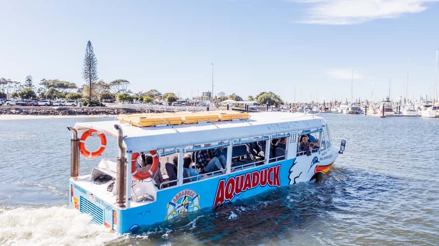 Sunshine Coast: 1-Hour Land and Water Tour - Commentary that adds local context