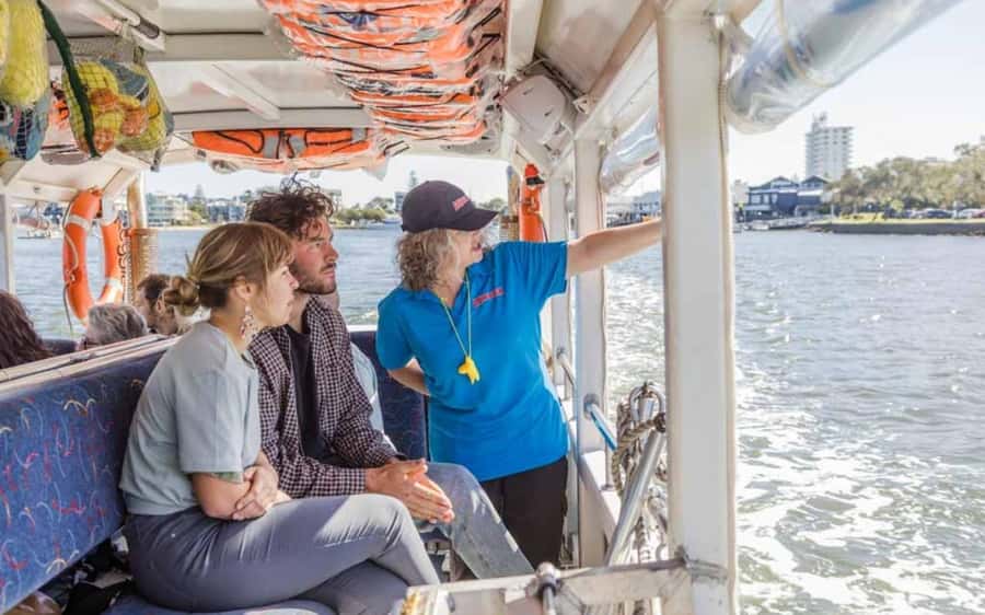 Sunshine Coast: 1-Hour Land and Water Tour - What the hour can and cannot do