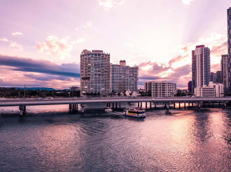 Surfers Paradise Sightseeing City Lights Cruise - Commentary and the feel of the outing