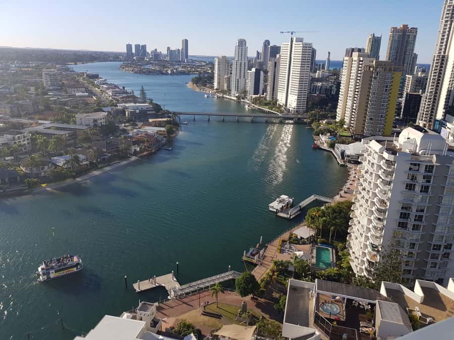 Surfers Paradise: Sightseeing Midday River and Canal Cruise - The Gold Coast waterways and waterfront homes