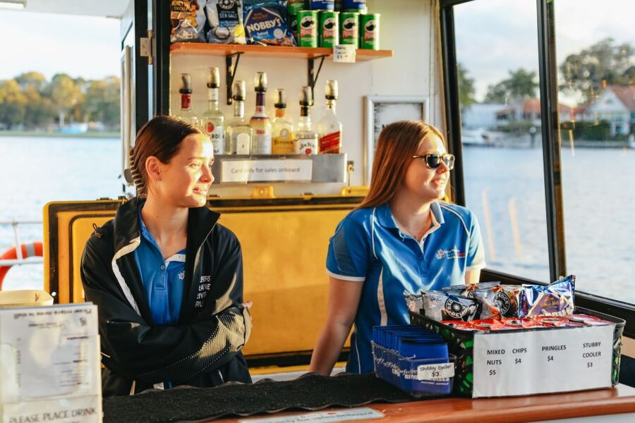 Surfers Paradise: Sightseeing Sunset River Cruise - Who should book this cruise?