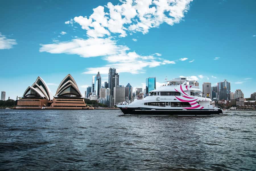 Sydney: 2-Course All Inclusive Lunch Harbour Cruise - A two-course lunch with drinks included