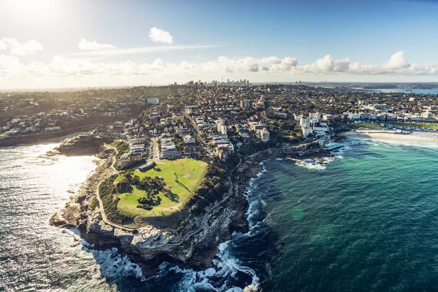Sydney: 20-Minute Shared Helicopter Ride over Sydney Harbour - From Circular Quay to the heliport
