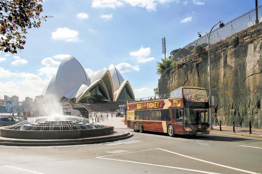 Sydney: Big Bus Hop-On Hop-Off Tour with Optional Cruise - The blue Bondi route and Sydney’s beach culture