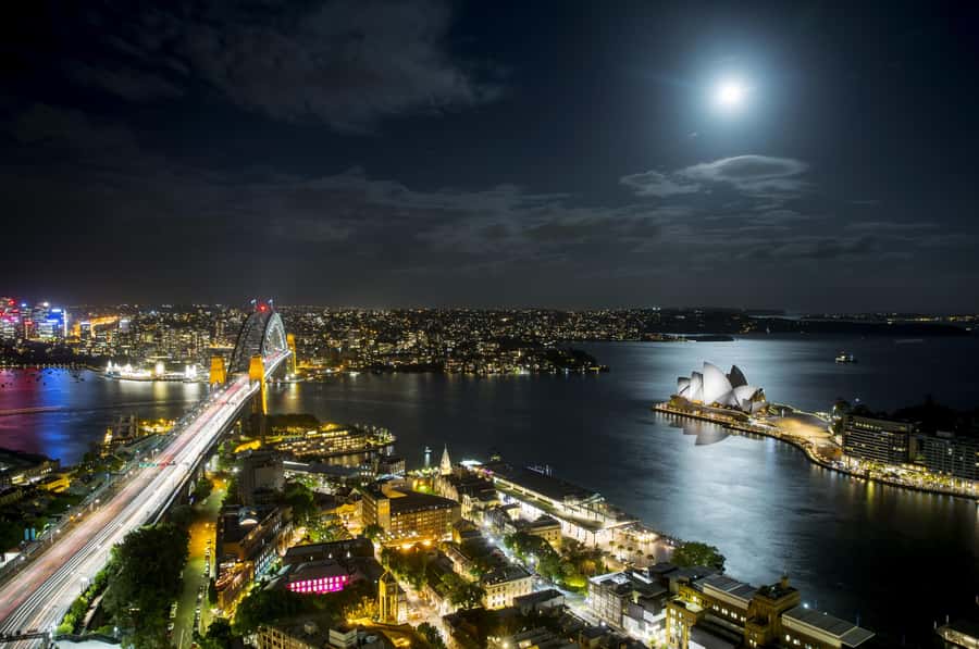 Sydney: Big Bus Panoramic Night Tour by Open-Top Bus - Ten minutes at Mrs Macquarie’s Chair