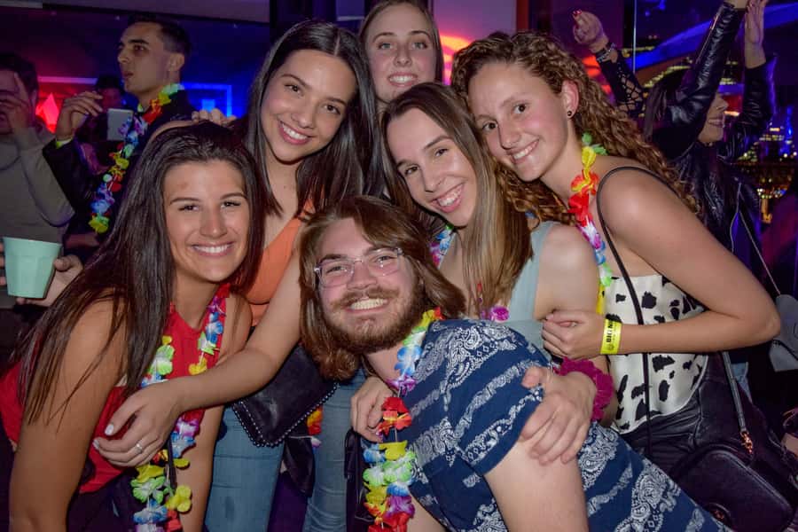 Sydney: Big Night Out Pub Crawl with Local Party Hosts - What the $34 price really buys you
