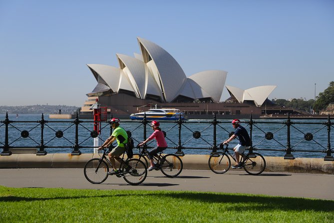 Sydney Bike Tours - Darling Harbour and the city center