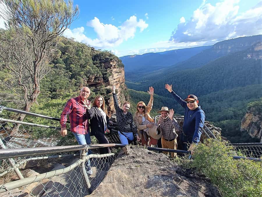 Sydney: Blue Mountains Late Start, Walks Waterfalls & Koalas - Lunch, dinner, water, and snacks