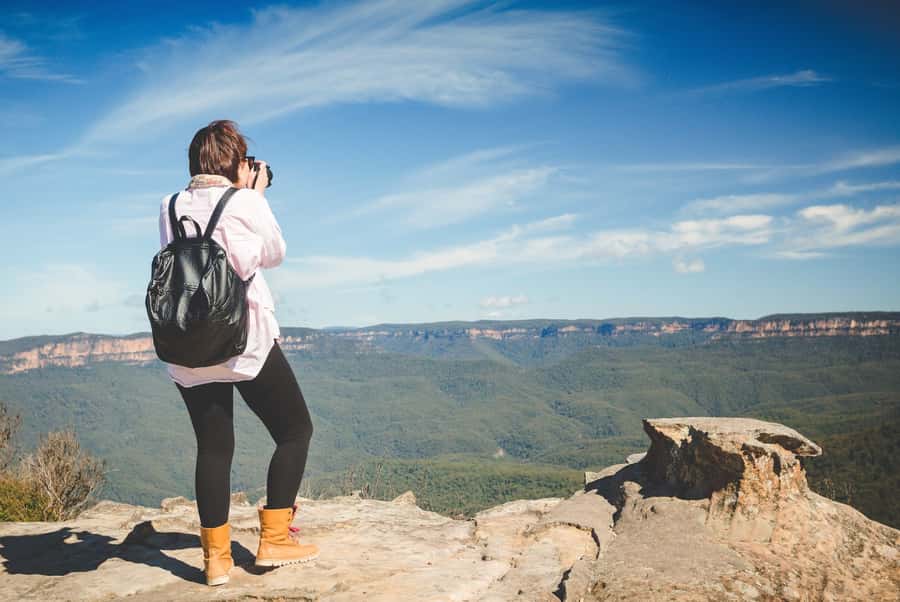 Sydney: Blue Mountains Wildlife & Bushwalk Small-Group Tour - Leura or Katoomba for lunch and local flavor