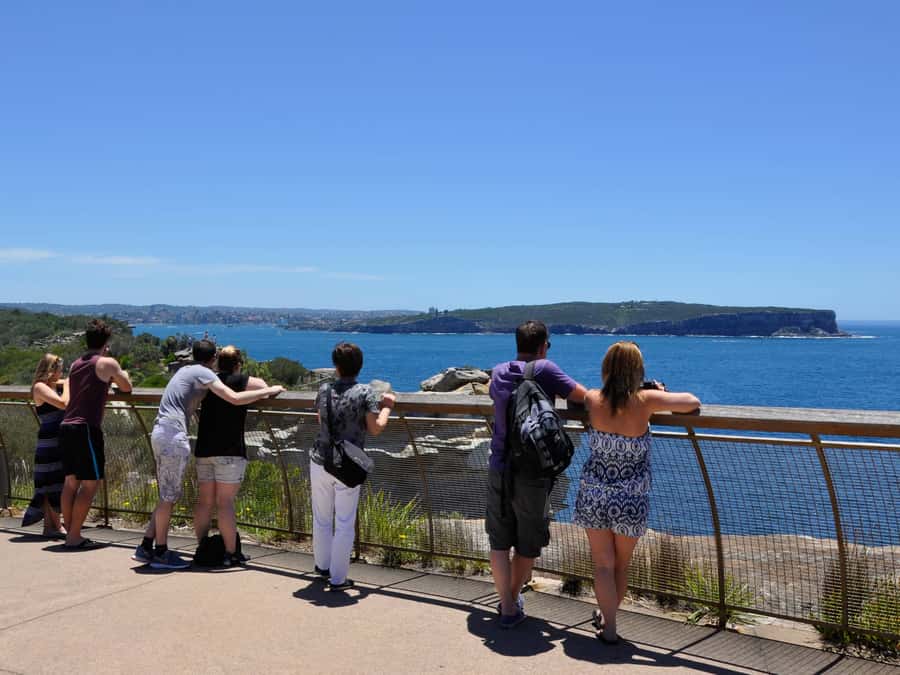 Sydney: City Highlights Guided Bus Tour - Hyde Park, the Domain, and the harbour outlook