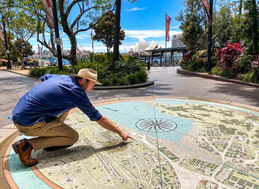 Sydney Convicts, History & The Rocks 2.5-Hour Walking Tour - Circular Quay and the harbour edge