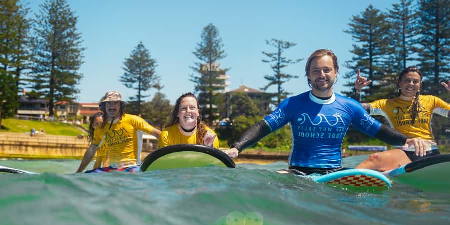 Sydney: Dee Why Beach Group Surfing Lesson - Wave choice, timing, and turning