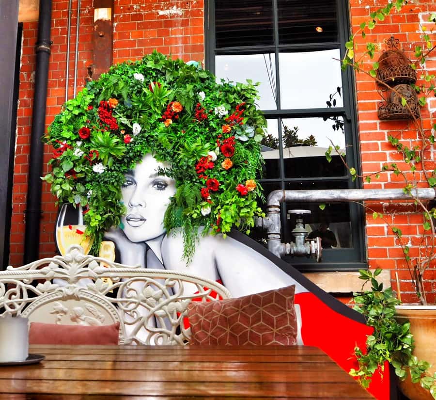 Sydney: Food Tour in Trendy Surry Hills with 8 Tastings - Stuffed zucchini flowers and modern Australian cooking