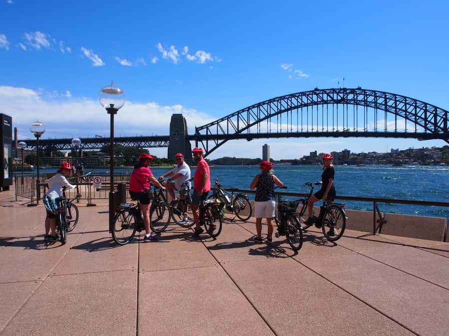 Sydney: Guided Harbour E-Bike Tour - What the guides add to the ride