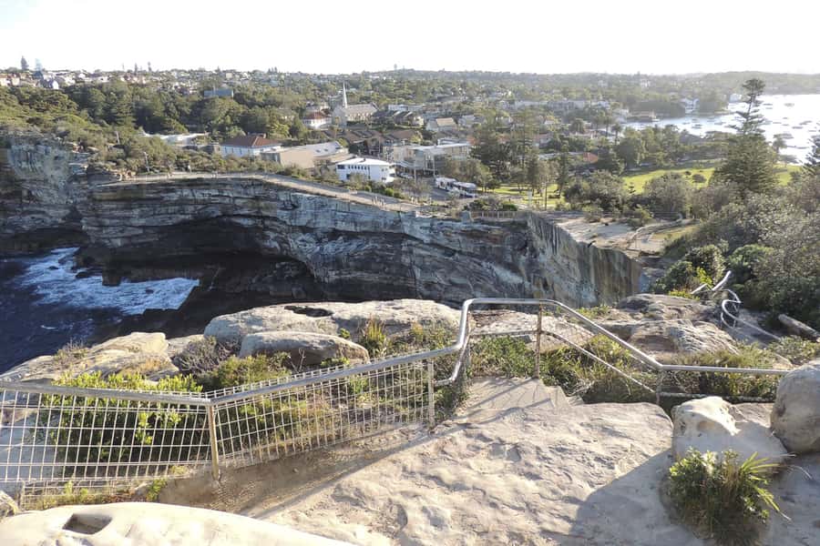 Sydney: Half-Day City Tour - Mrs Macquarie’s Chair and Woolloomooloo: the postcard views