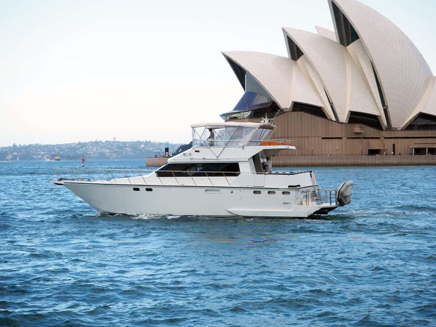Sydney Harbour: 2-Hour Morning Yacht Cruise with Morning Tea - Starting at Circular Quay at 10:00 AM
