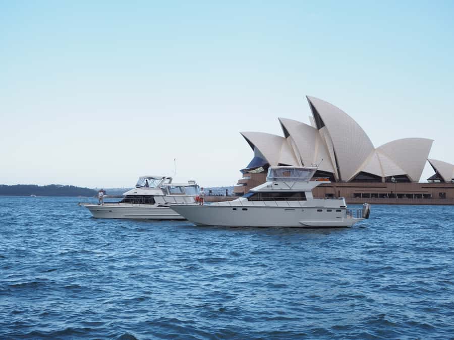 Sydney Harbour: 2-Hour Morning Yacht Cruise with Morning Tea - Fort Denison, bays, coves, and the wider foreshore