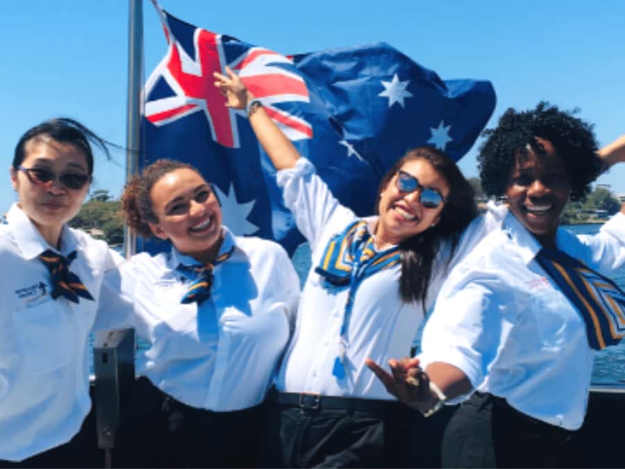 Sydney Harbour: 3-Hour Lunch Cruise with Live Music - Dessert, tea, and time on the upper deck