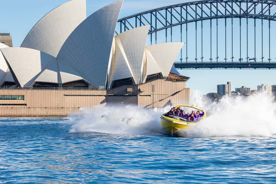Sydney Harbour: 45-Minute Extreme Adrenaline Rush Ride - The skipper and crew shape the mood