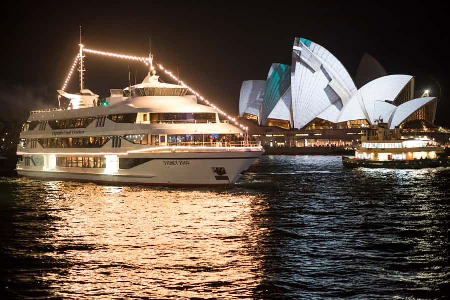 Sydney: Harbour Dinner Cruise with 3, 4 or 6-Course Menu - Practical tips for a smoother evening