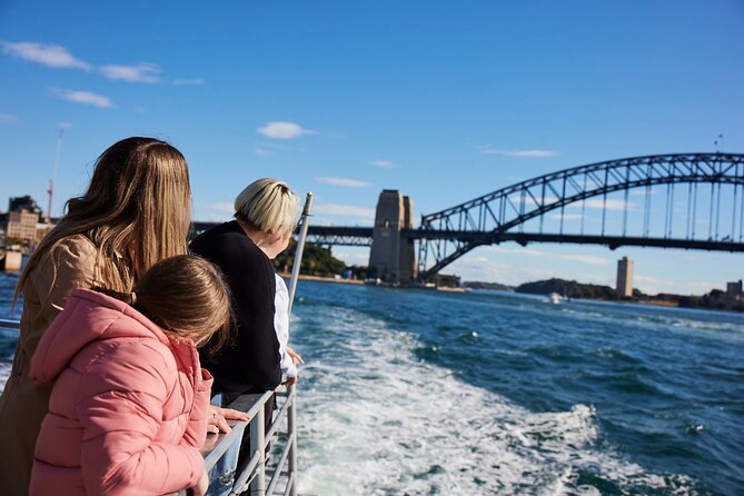 Sydney Harbour Discovery Cruise Including Lunch - Commentary From Ron, Bruce, and the Crew