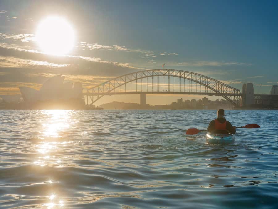 Sydney: Harbour Sunrise Kayak Tour - The safety briefing and first paddle