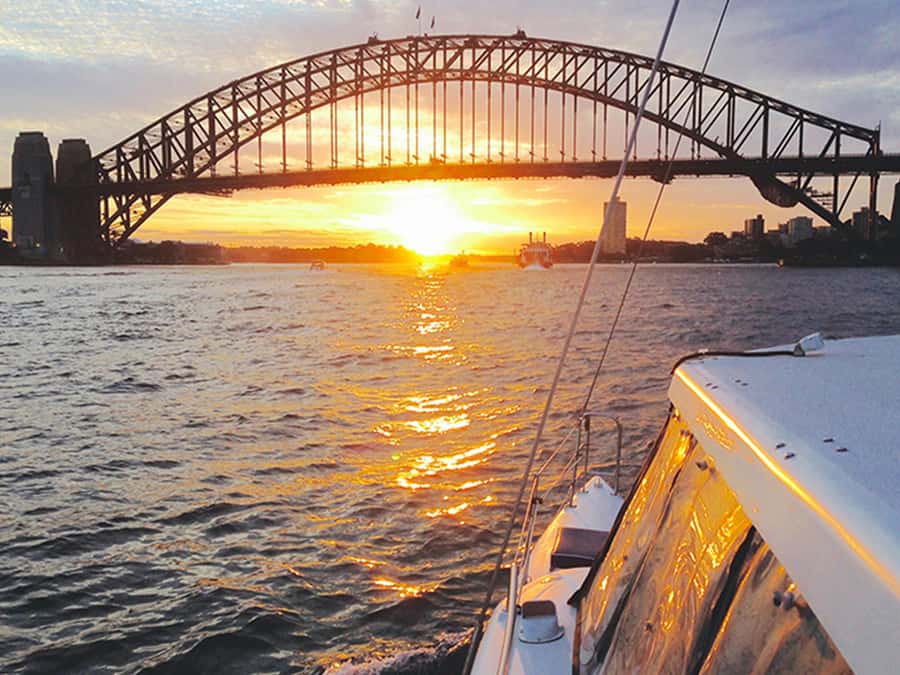 Sydney Harbour: Sunset Catamaran Cruise - Sydney Harbour at the Hour the Light Changes
