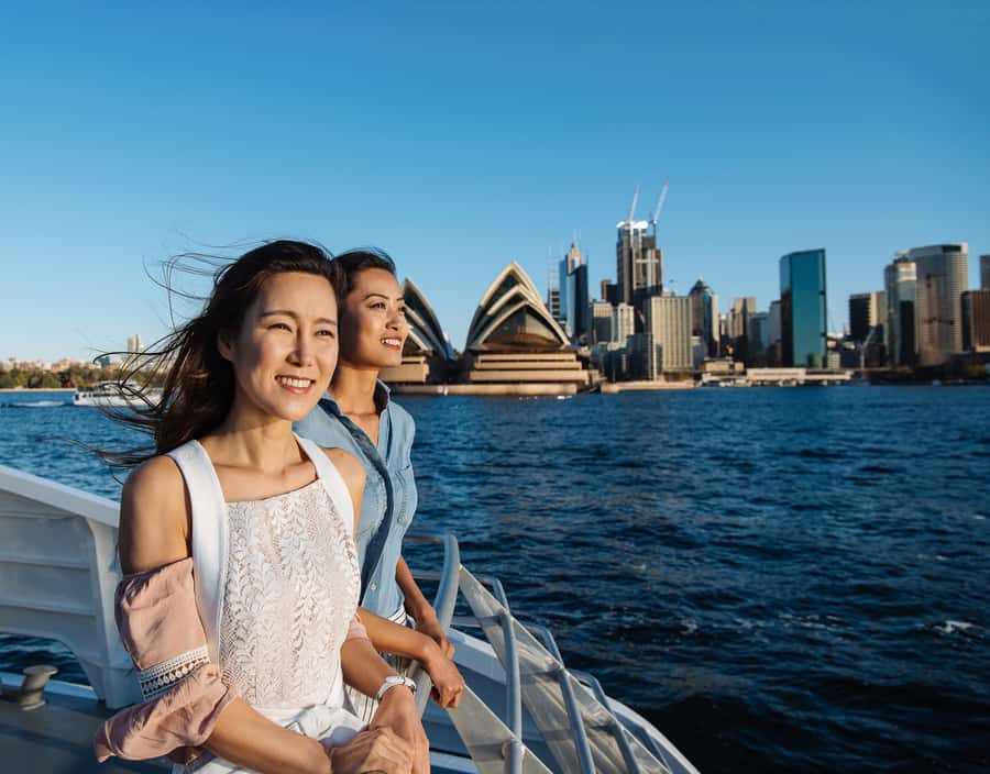 Sydney: Hop-on Hop-off Harbour Cruise with Commentary - Key points at a glance