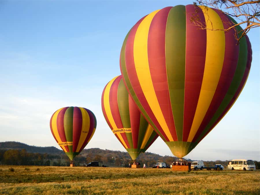 Sydney: Hunter Valley Sunrise Balloon Flight with Transfer - Leaving Sydney before dawn