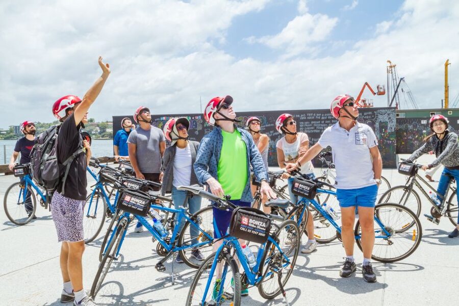 Sydney: Iconic Sights 4-Hour Bike Tour - Royal Botanic Gardens and Hyde Park