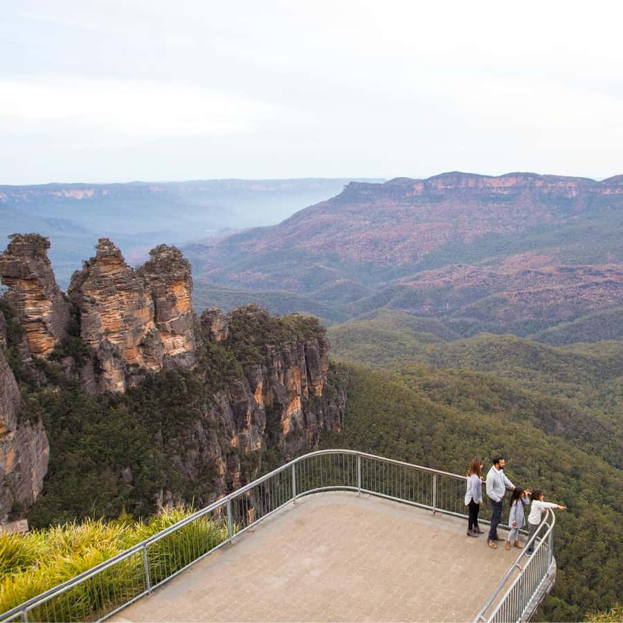 Sydney: Luxury Blue Mountains Adventure with Wentworth Falls - What the guides add to the day