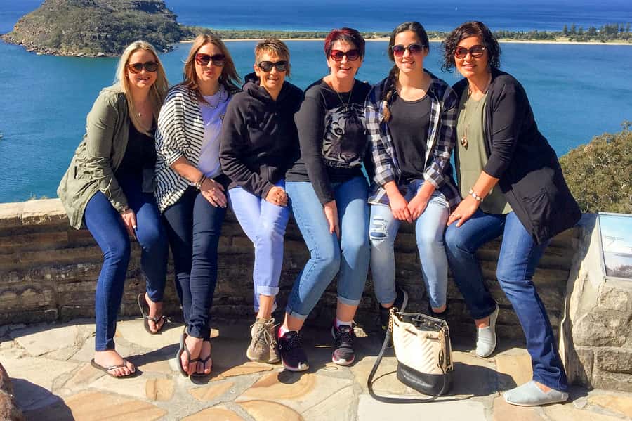Sydney: Northern Beaches and Ku-ring-gai National Park Tour - Ku-ring-gai Chase National Park and Aboriginal rock art