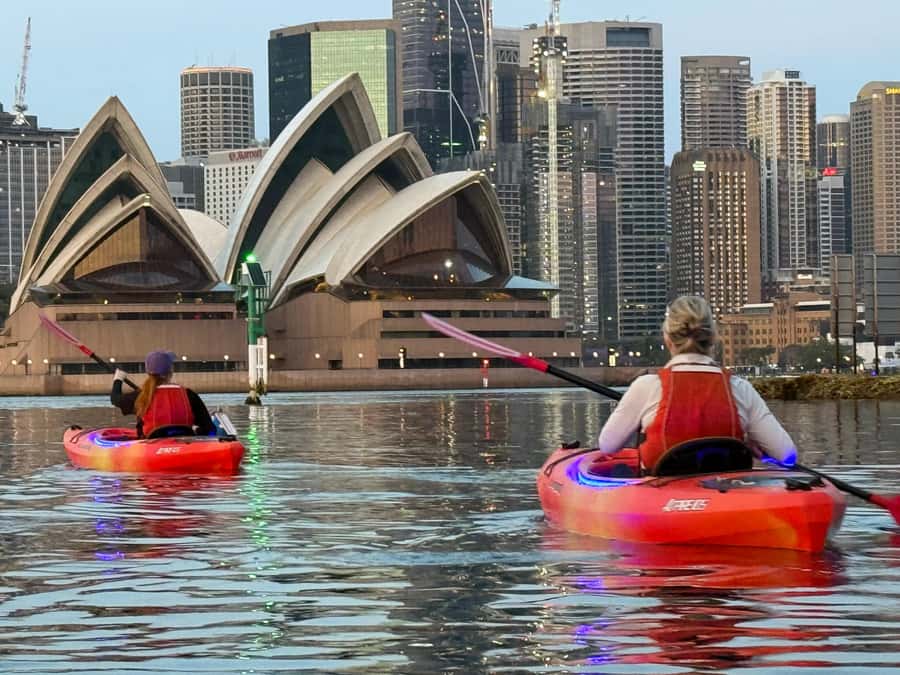 Sydney: Opera House and Harbour Guided Kayak Tour - The first paddle and safety briefing