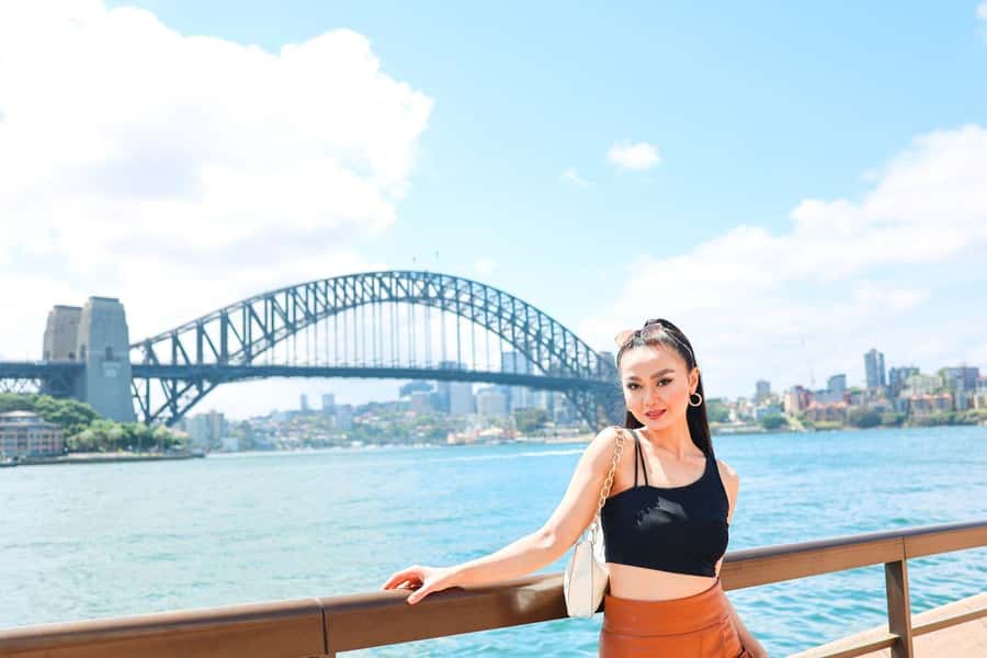 Sydney: Private Photoshoot outside the Opera House - Is $106 a good value?