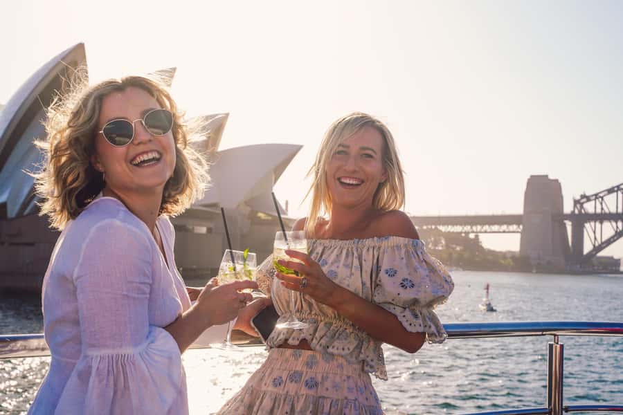 Sydney: Relaxing High Tea Cruise on Sydney Harbour - Finding the right seat for the best view