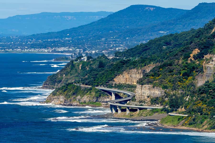Sydney: Sea Cliff Bridge, Kiama Blowhole and Farmlands Tour - Crossing the Sea Cliff Bridge