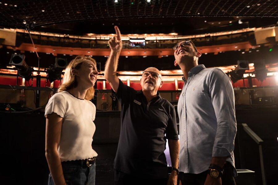 Sydney: Sydney Opera House VIP Backstage Tour and Breakfast - Who should book this Sydney Opera House tour?