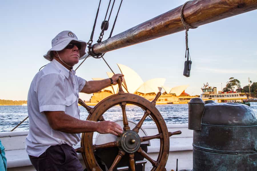 Sydney: Tall Ship Harbour Twilight Dinner Cruise - The harbour route at twilight