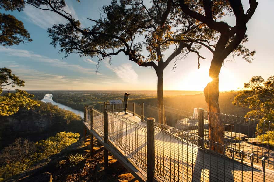 Sydney: Waterfall Bushwalk and Blue Mountain Sunset Day Trip - The real workout at Wentworth Falls