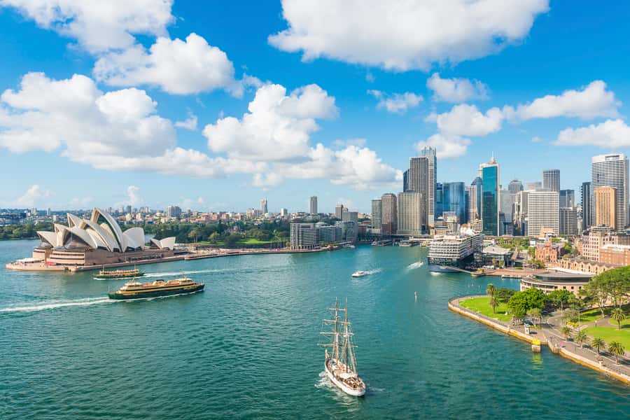 Sydney: Whale Watching Cruise and Taronga Zoo Package - Is $95 good value?