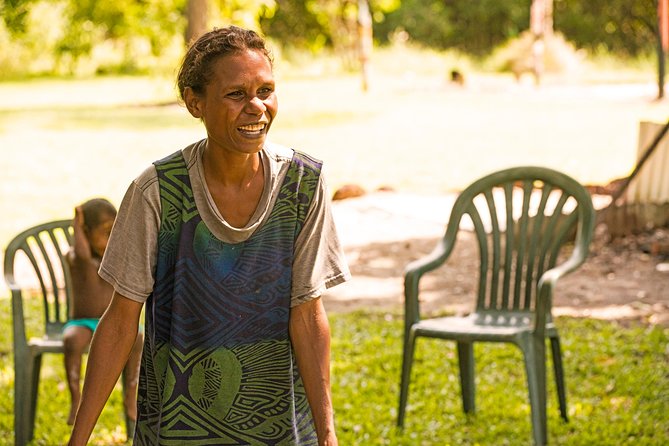 Tiwi Islands Cultural Experience from Darwin Including Ferry - Art, weaving, and stories shared directly